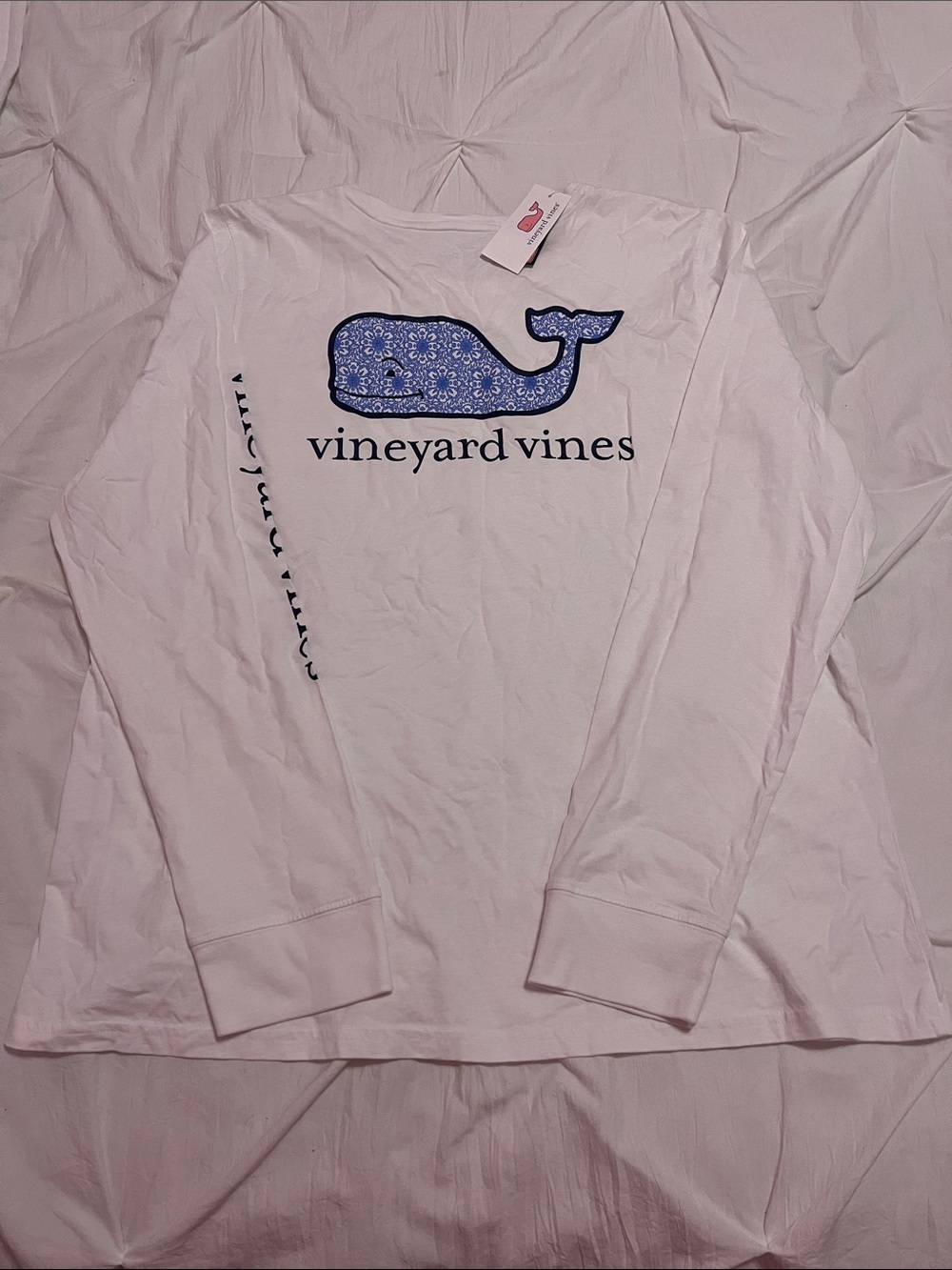 Vineyard Vines White Long Sleeve Pocket Tee with blue Whale - Picture 5 of 6